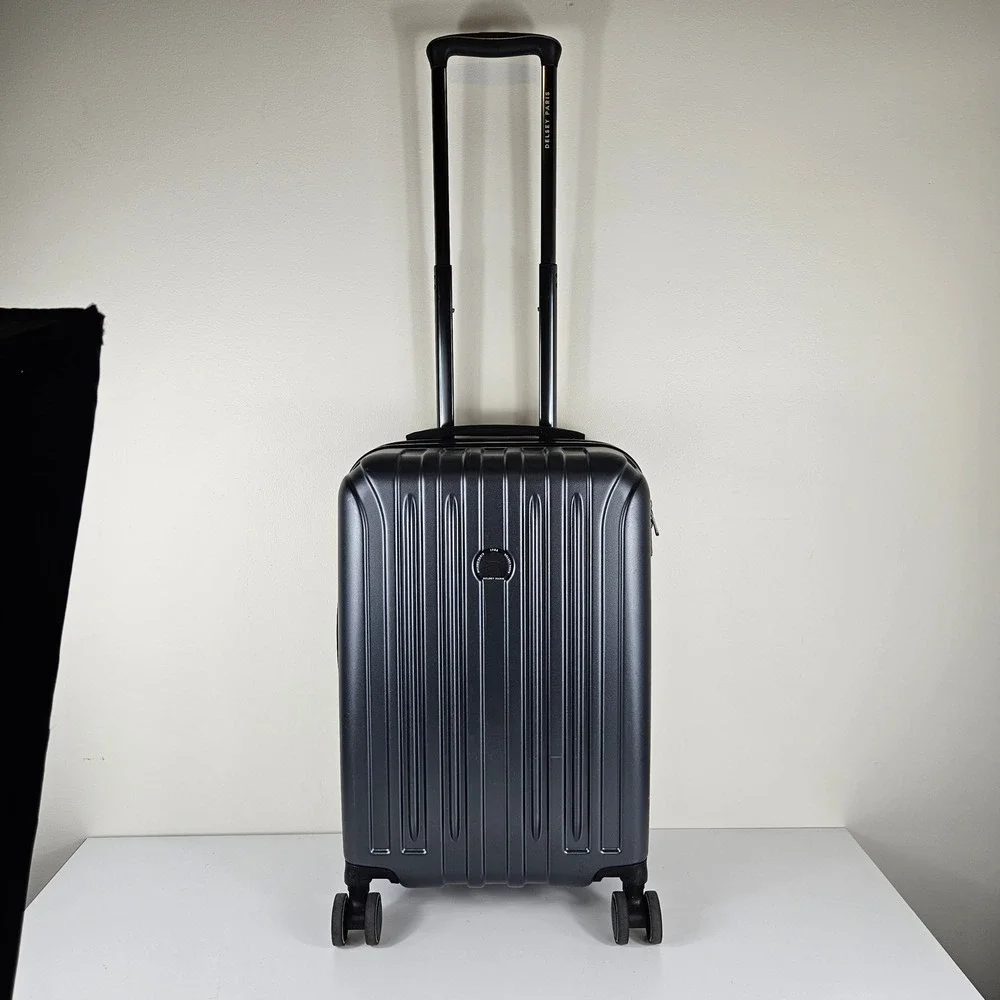 Delsey Paris nwot minor